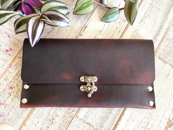 Swing Clasp Wallet - Silver