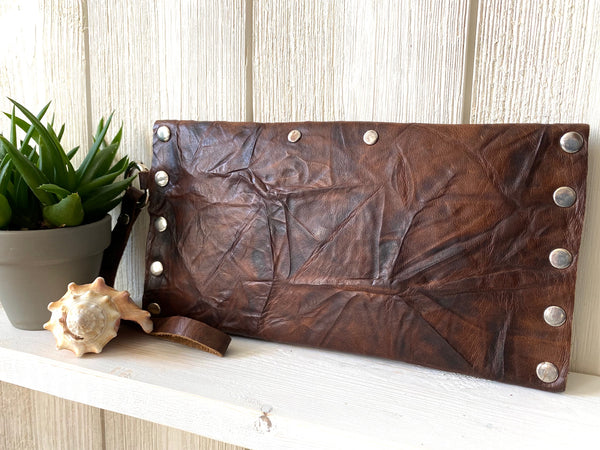Signature Wallet in Chestnut
