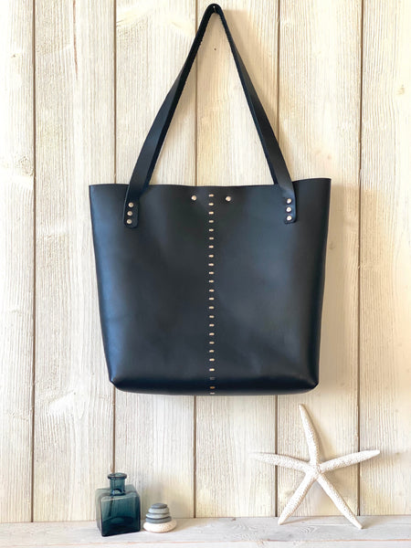 Luna Tote in Black ~ Medium
